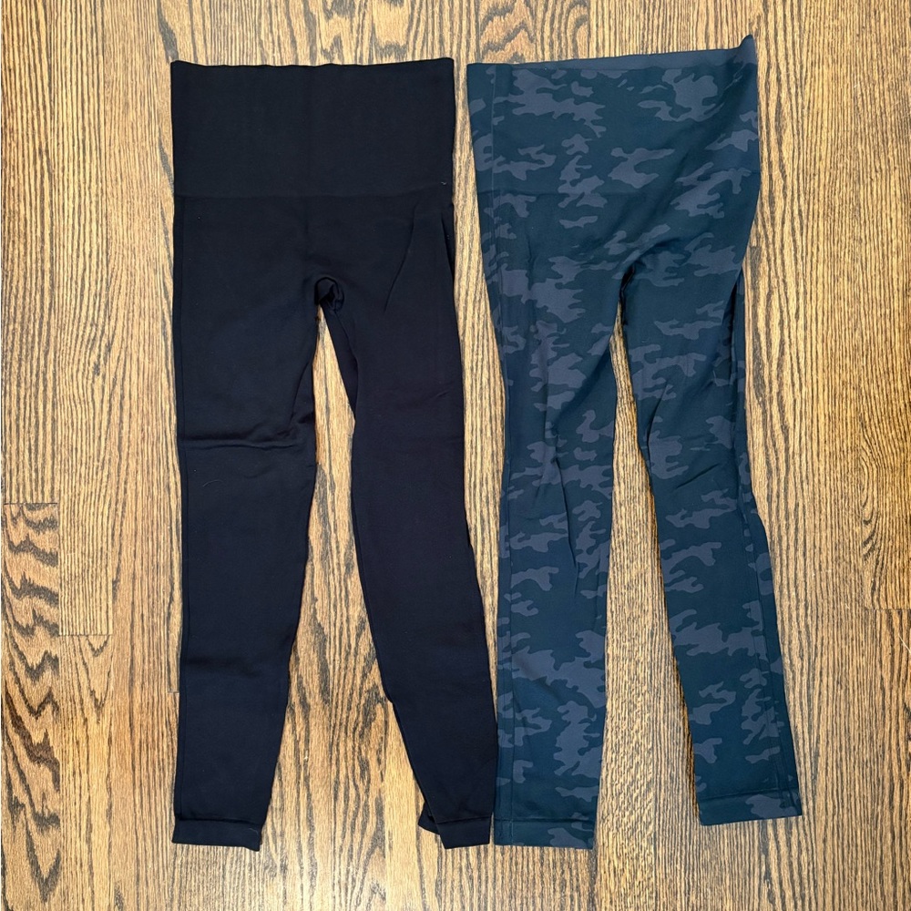 SPANX Women’s Black and Camo Leggings
